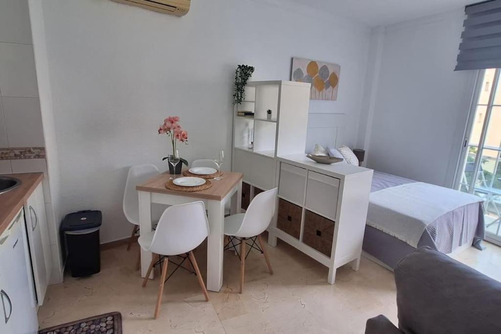 Room City Estepona Estudio Mar エクステリア 写真